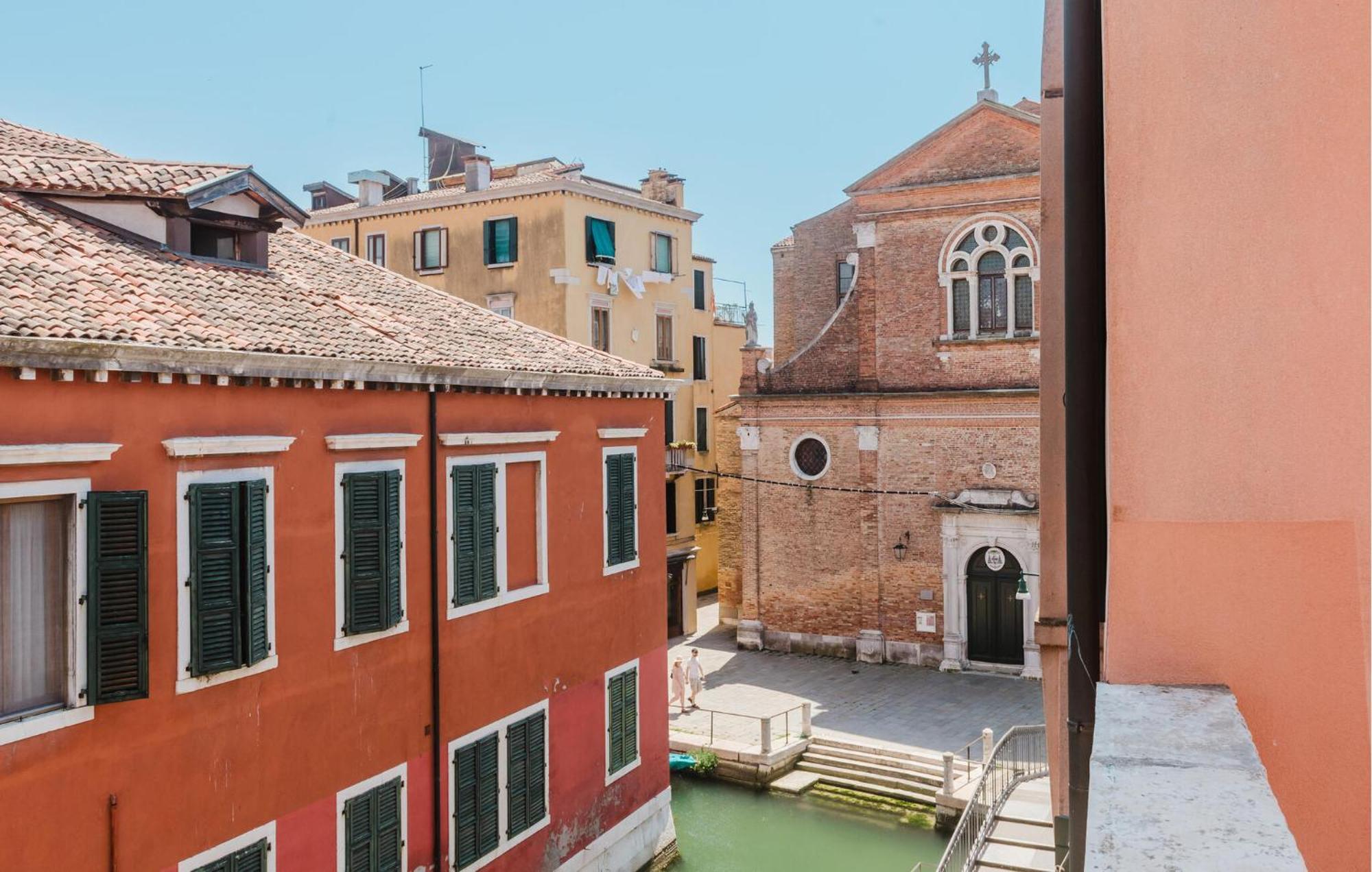Sandalo Venice
